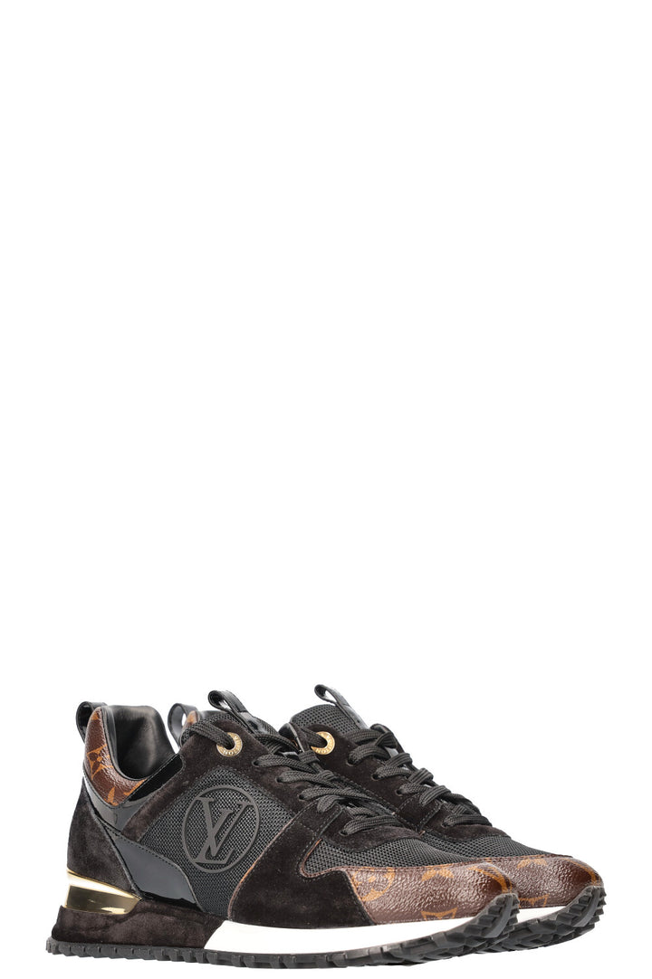 LOUIS VUITTON Run Away Sneakers MNG