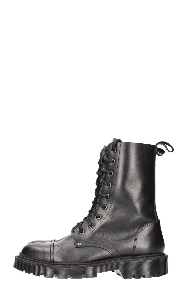 VETEMENTS Lace Up Boots Black