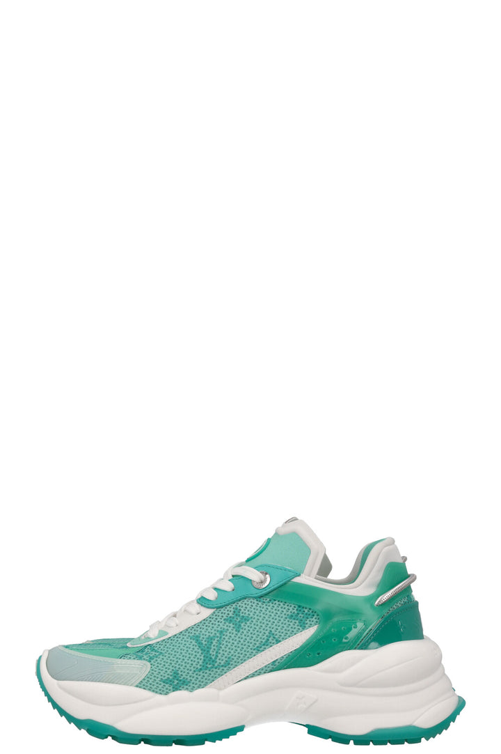 LOUIS VUITTON Run 55 Sneakers Turquoise