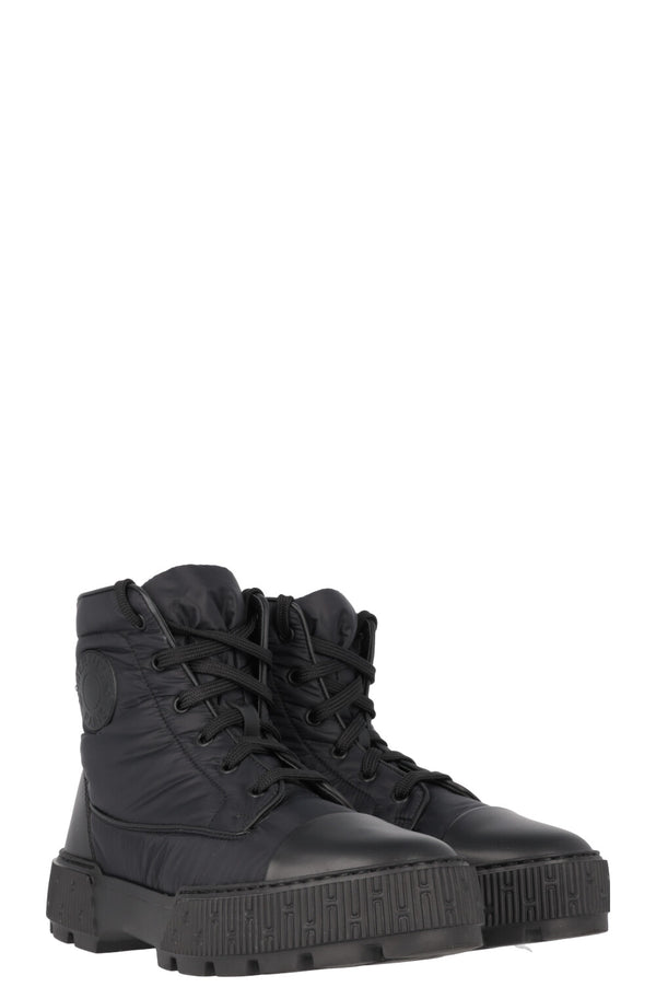 HERMÈS Fresh Boots Black