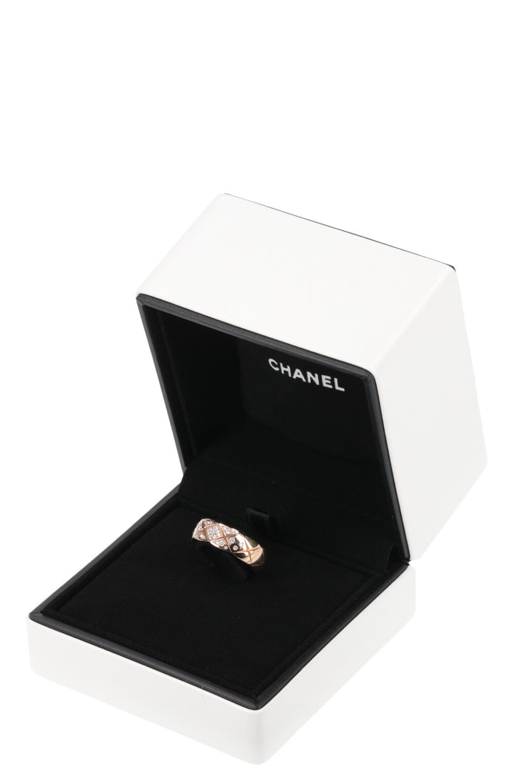 CHANEL Coco Crush Ring Diamonds Beige Gold