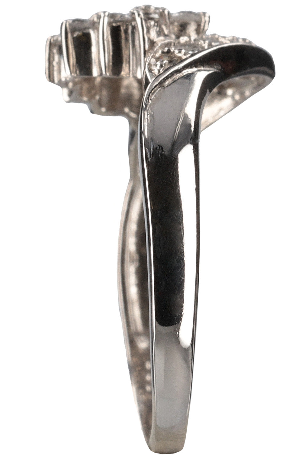 VINTAGE JEWELRY Diamond Flower Ring Platinum