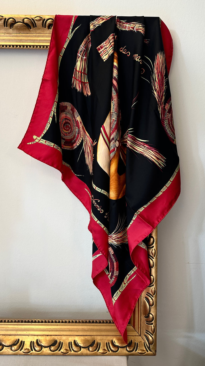 HERMÈS Magie des Mains Silk Carré Red