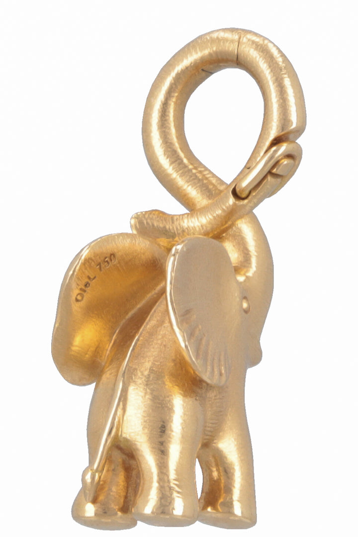 OLE LYNGGAARD Elephant Pendant 18k Yellow Gold Diamonds