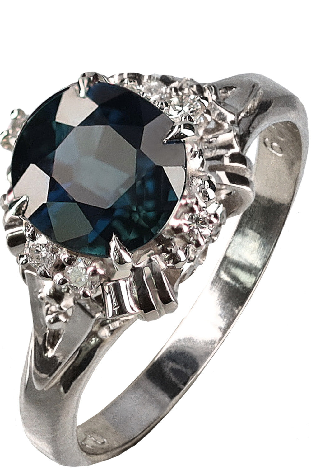 VINTAGE JEWELRY Ring Blue Sapphire Diamonds