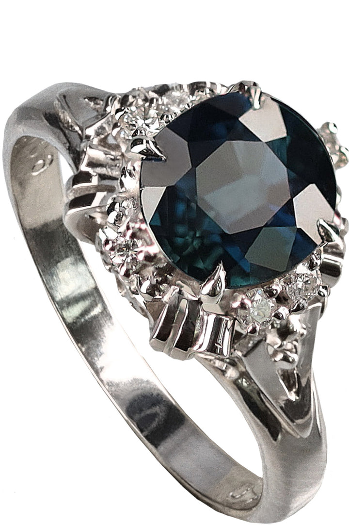 VINTAGE JEWELRY Ring Blue Sapphire Diamonds