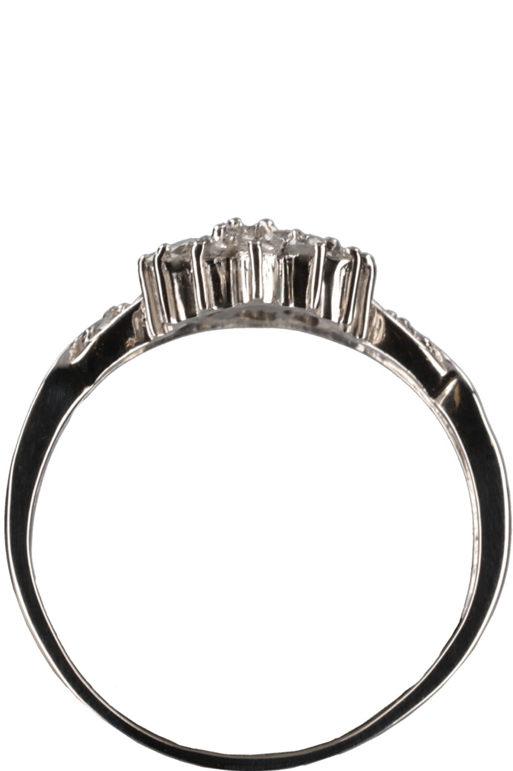 VINTAGE JEWELRY Diamond Flower Ring Platinum