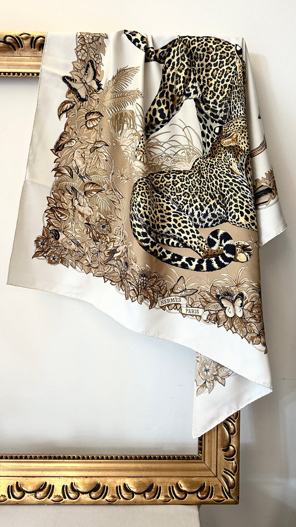 HERMÈS Jungle Love Carré Silk White