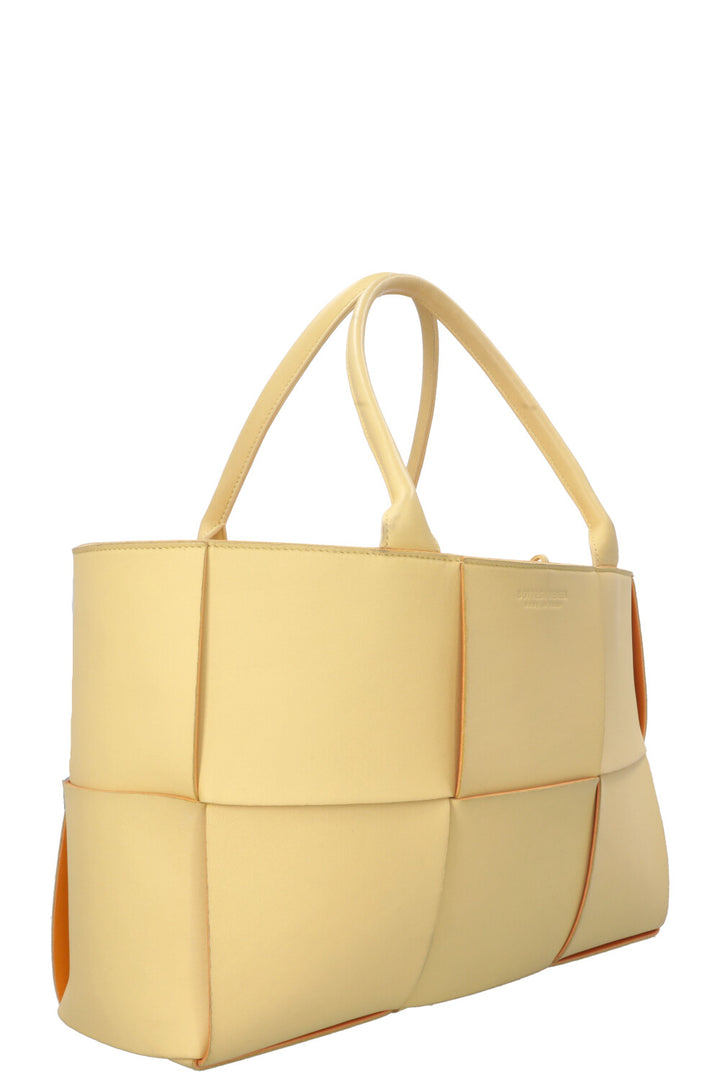 BOTTEGA VENETA Sac cabas Arco moyen jaune