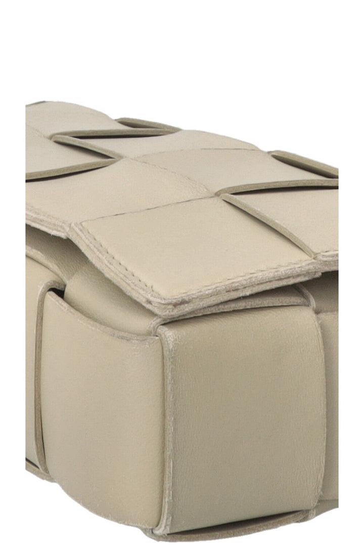 BOTTEGA VENETA Cassette Intrecciato Cuir Vert Sauge