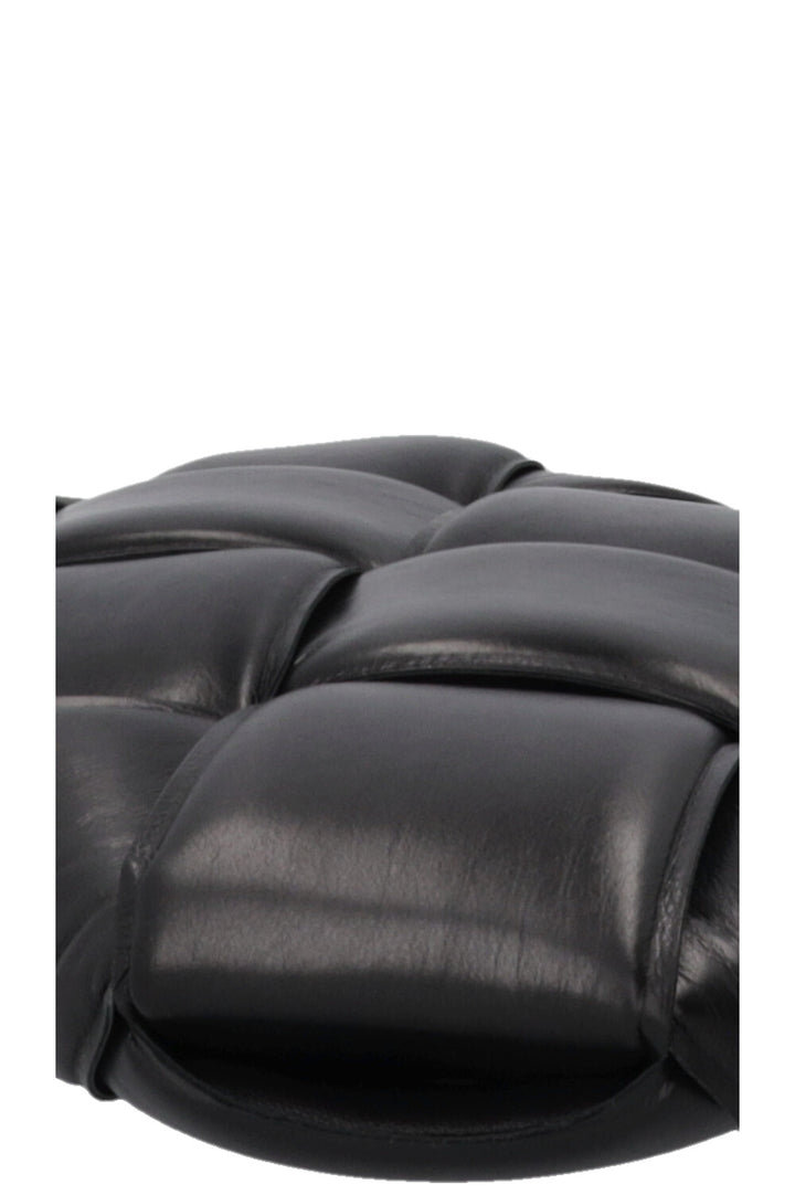 BOTTEGA VENETA Pochette Padded Cassette Cuir Noir