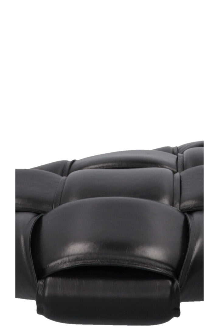 BOTTEGA VENETA Pochette Padded Cassette Cuir Noir