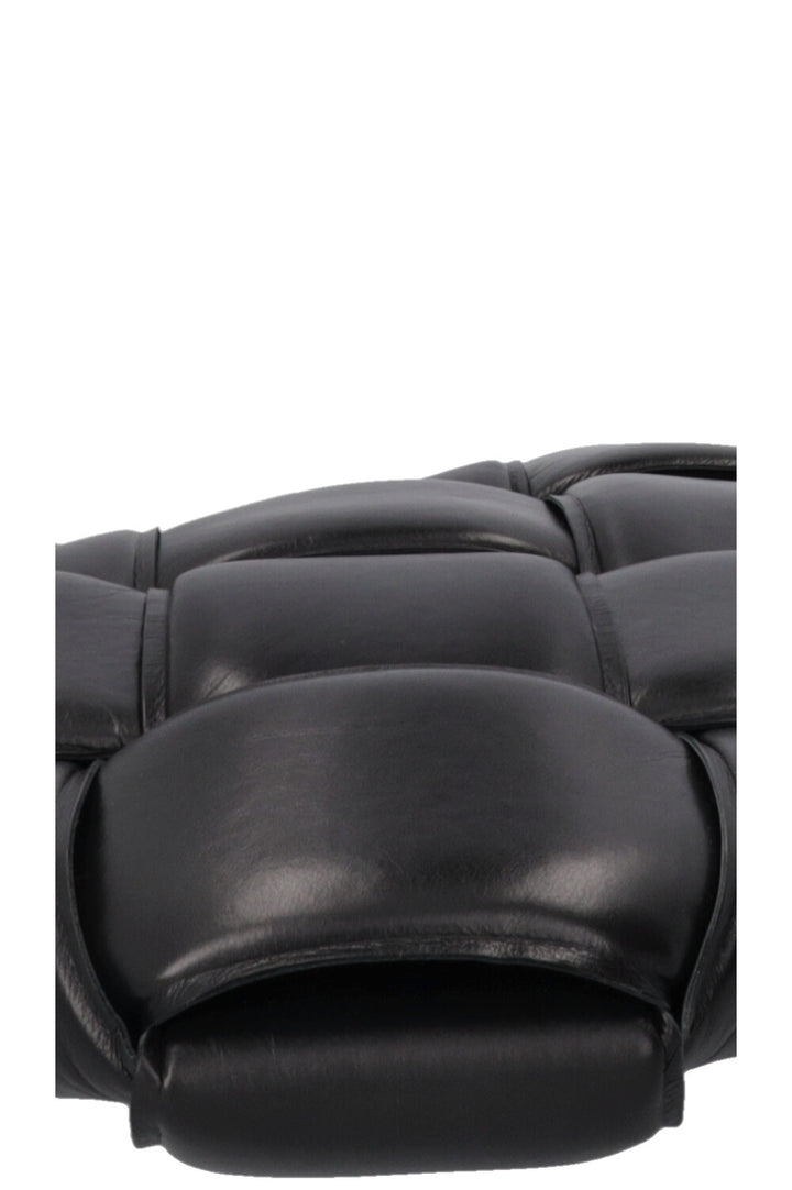 BOTTEGA VENETA Pochette Padded Cassette Cuir Noir