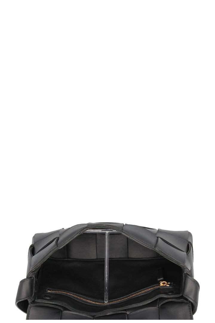 BOTTEGA VENETA Small Intrecciato Cassette Bag Leather Black