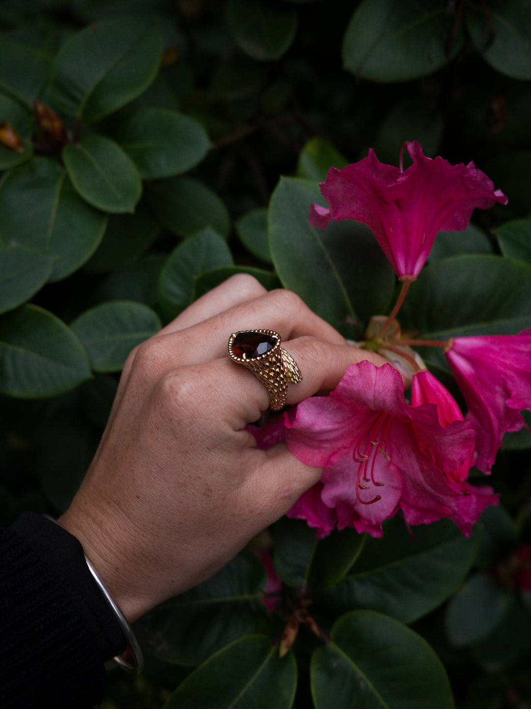 BOUCHERON Serpent Bohème Ring L Motif Rhodolite Rosegold