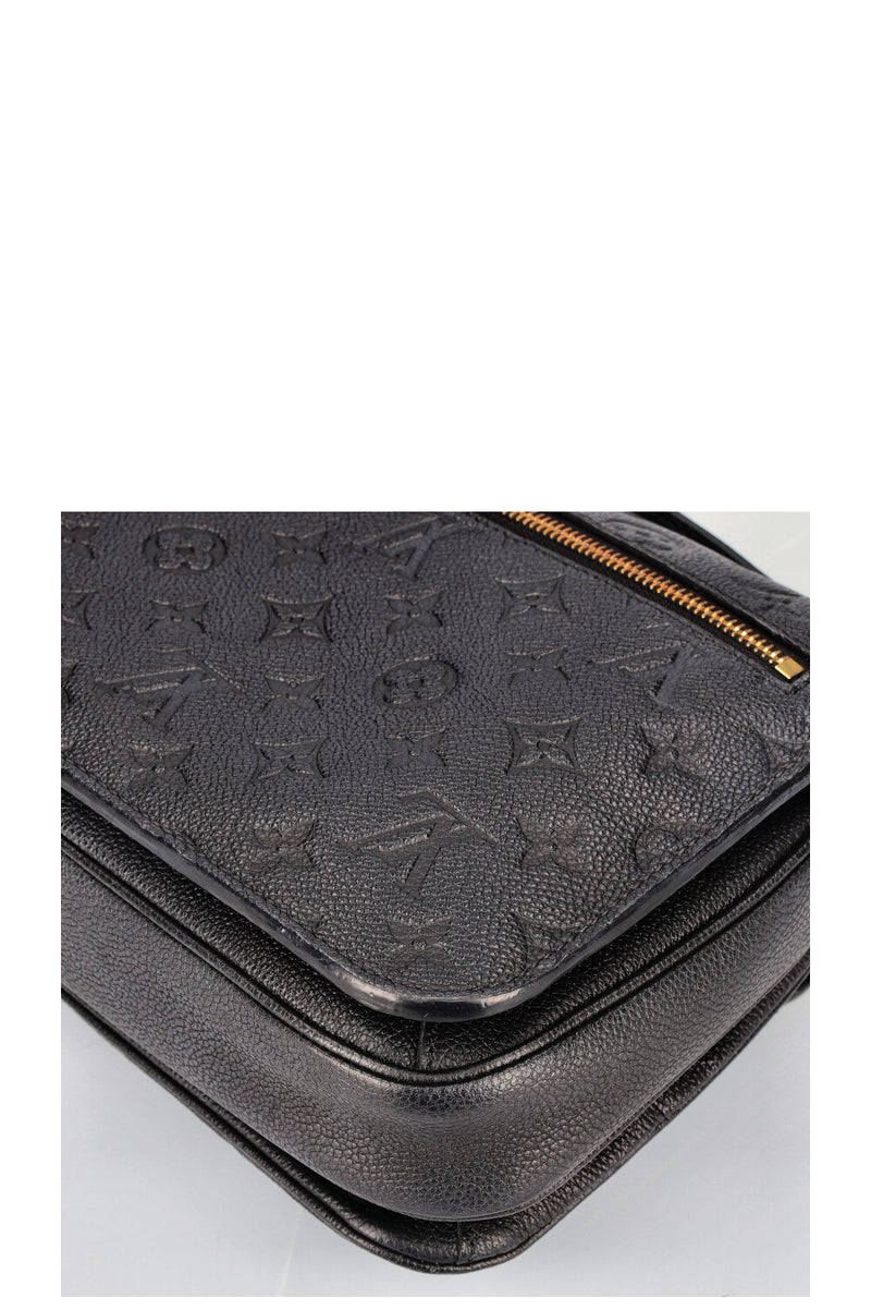LOUIS VUITTON Pochette Metis Empreinte Black