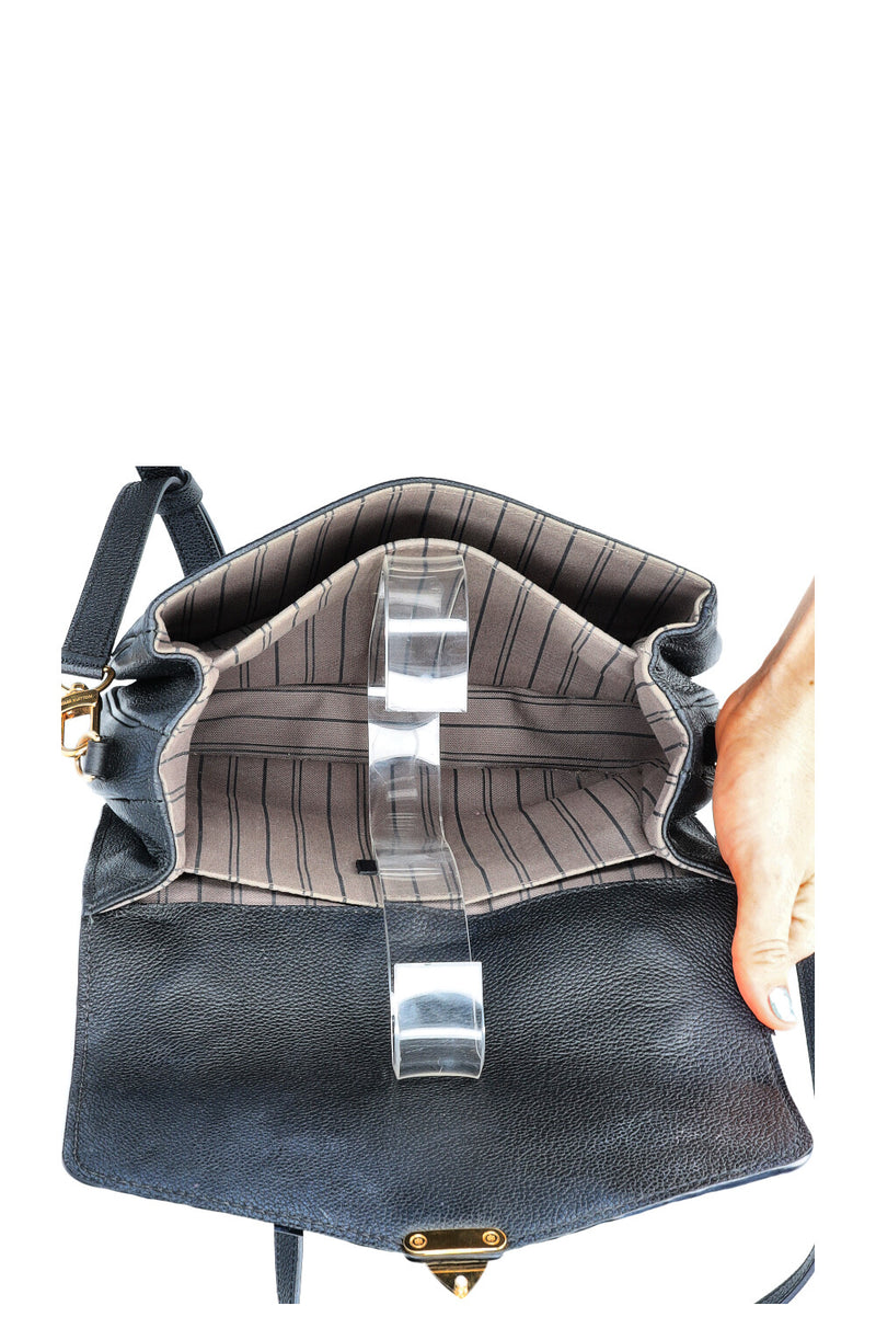 LOUIS VUITTON Pochette Metis Empreinte Black