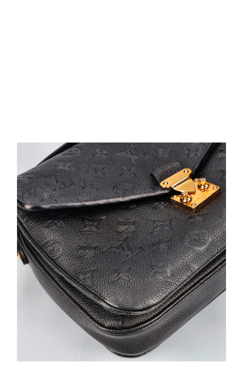 LOUIS VUITTON Pochette Metis Empreinte Black