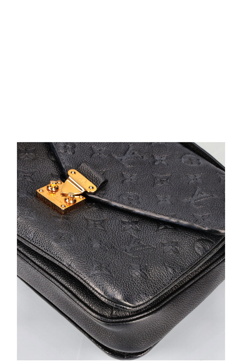 LOUIS VUITTON Pochette Metis Empreinte Black