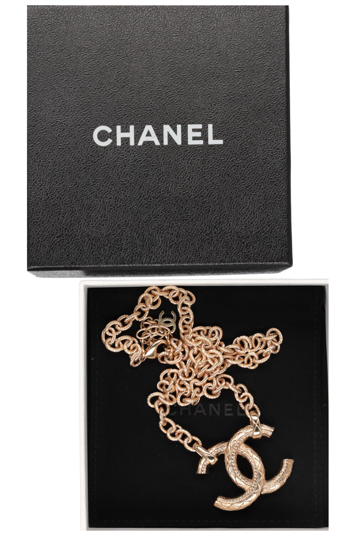 CHANEL CC Chain Necklace Gold