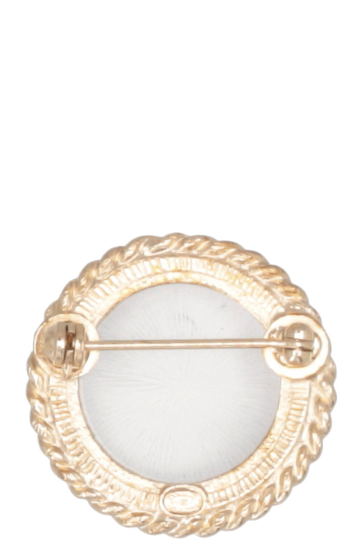 Broche CHANEL en cuir matelassé 2019 blanc