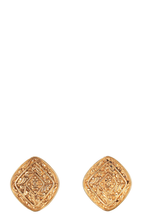CHANEL Vintage Clip Earrings Gold