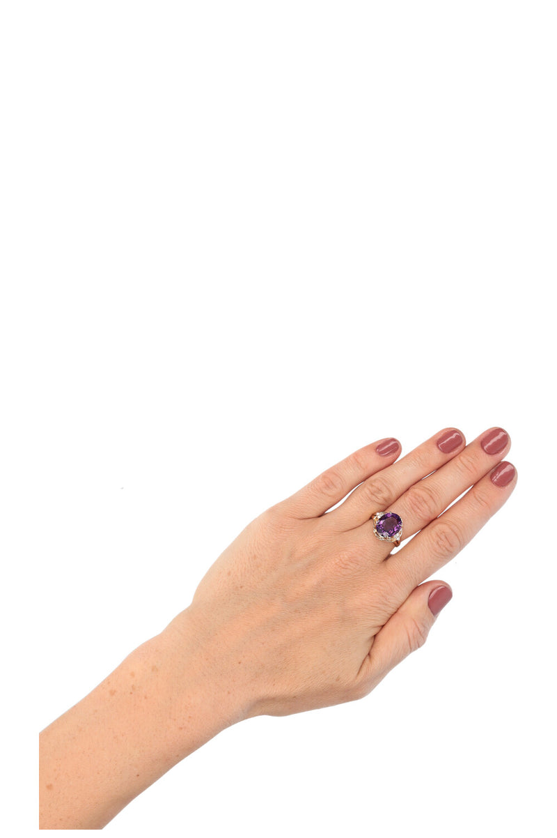 VINTAGE Ring Amethyst Diamonds Gold
