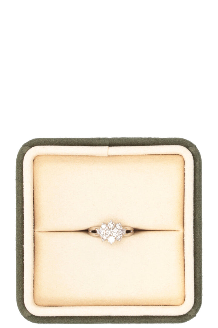 VINTAGE JEWELRY Flower Diamond Ring Platin