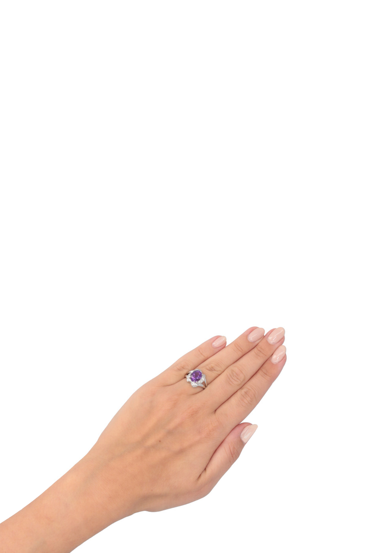 VINTAGE JEWELRY Ring Amethyst Diamonds Platinum