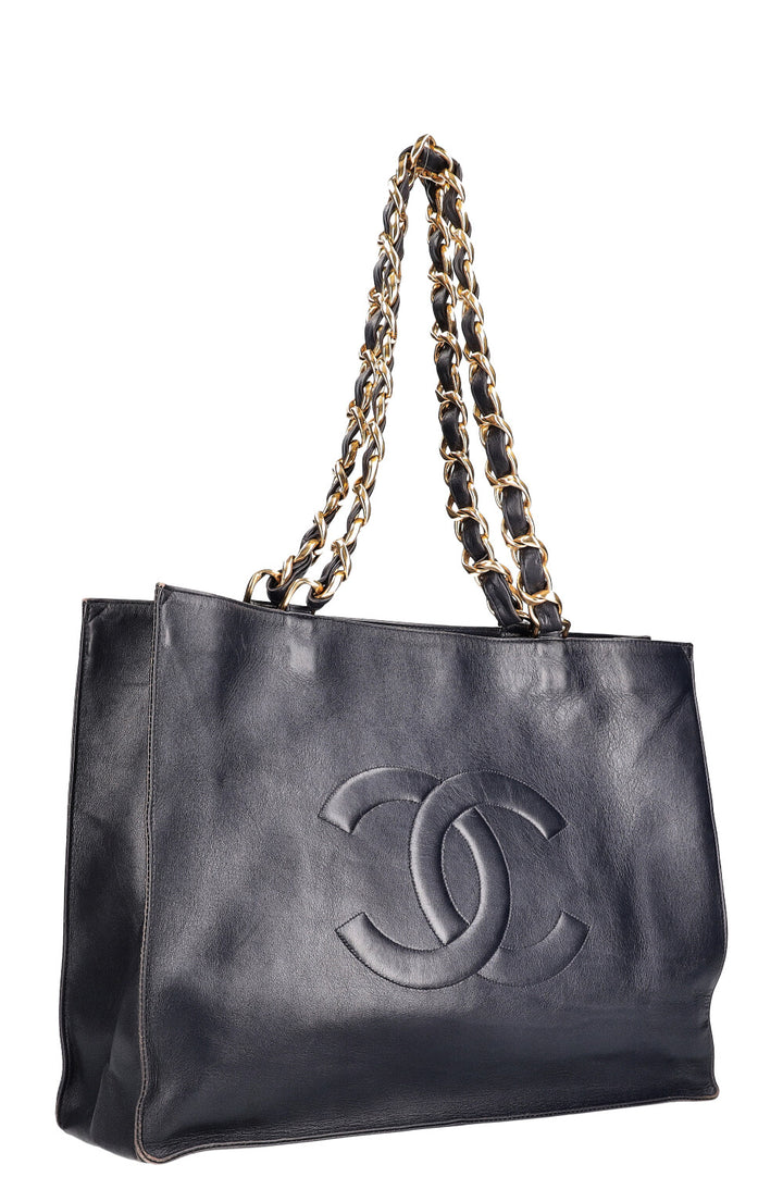 CHANEL Vintage CC Chain Tote Bag