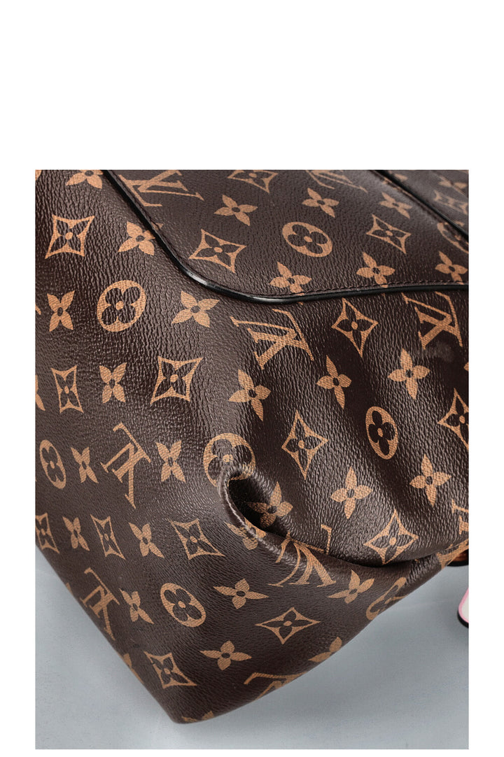LOUIS VUITTON Beaubourg MM Bag MNG