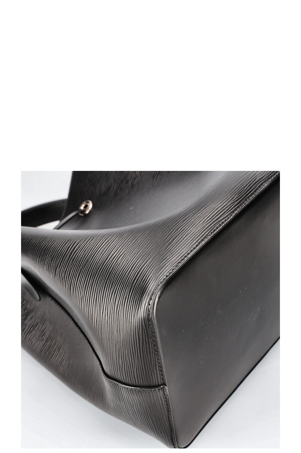 LOUIS VUITTON Néo Noé MM Epi Black – REAWAKE