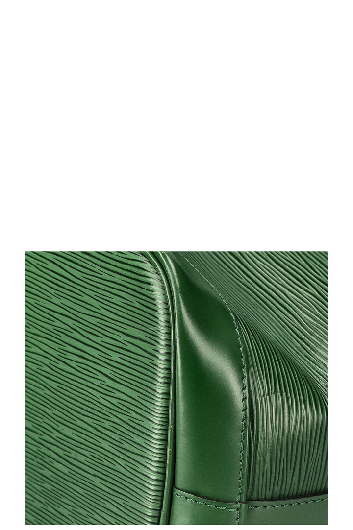 LOUIS VUITTON Petit Bag Noe Epi Green