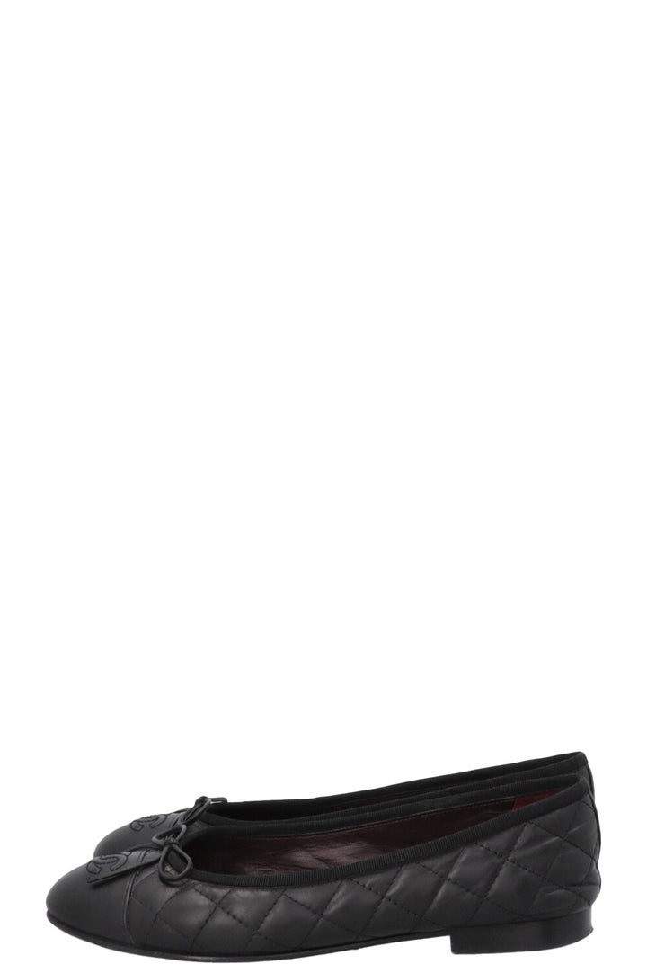 CHANEL Quilted CC Classic Ballet Flats Leather Black