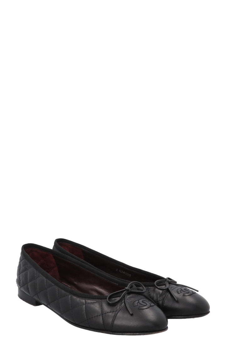 CHANEL Quilted CC Classic Ballet Flats Leather Black