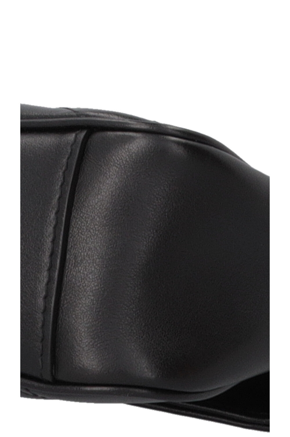 GUCCI Marmont Bag Medium Leather Black