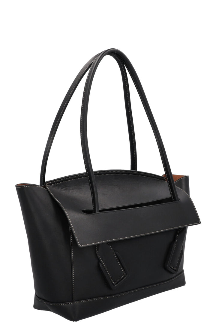 BOTTEGA VENETA The Arco Bag Black