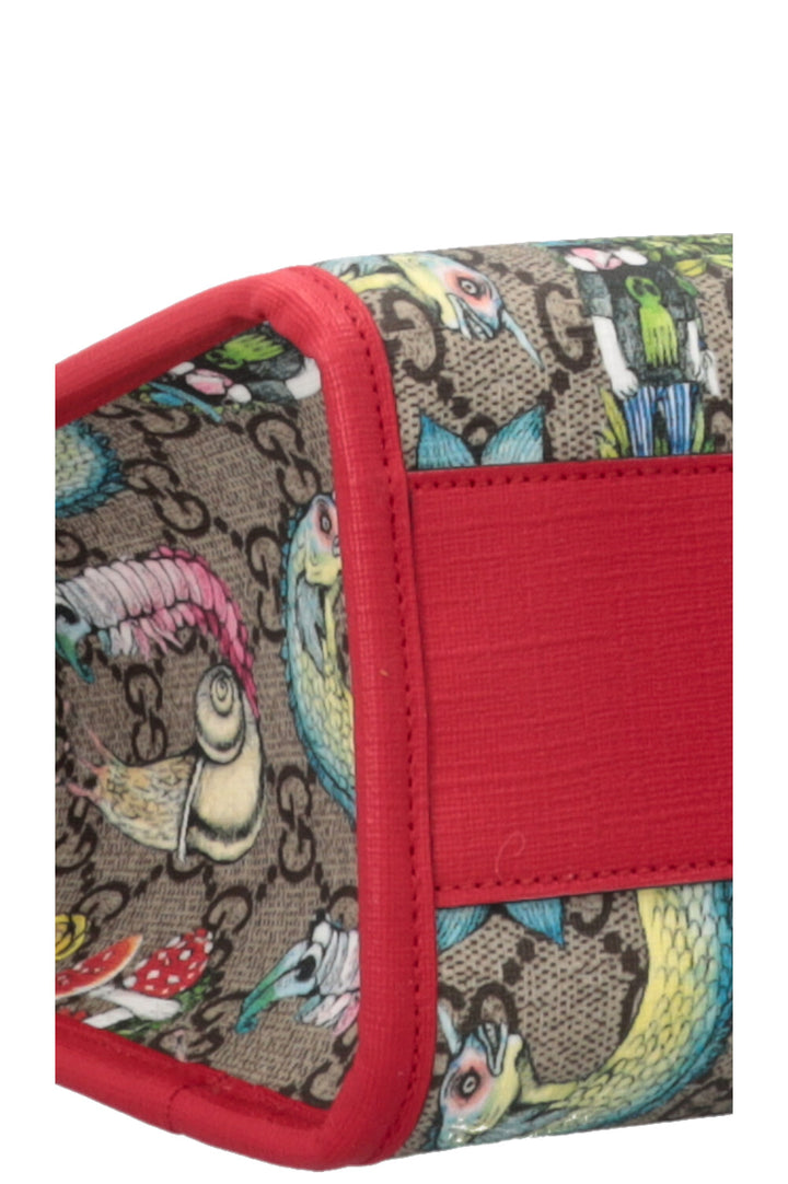 GUCCI The Cat Bag GG Supreme Red