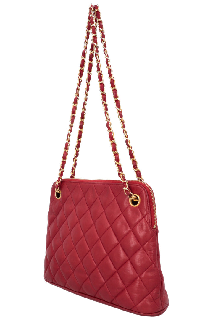 CHANEL Rue Cambon Medallion Quilted Shoulder Bag Red