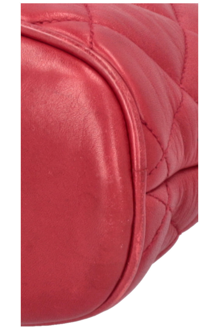 CHANEL Rue Cambon Medallion Quilted Shoulder Bag Red