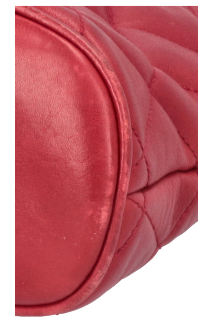 CHANEL Rue Cambon Medallion Quilted Shoulder Bag Red