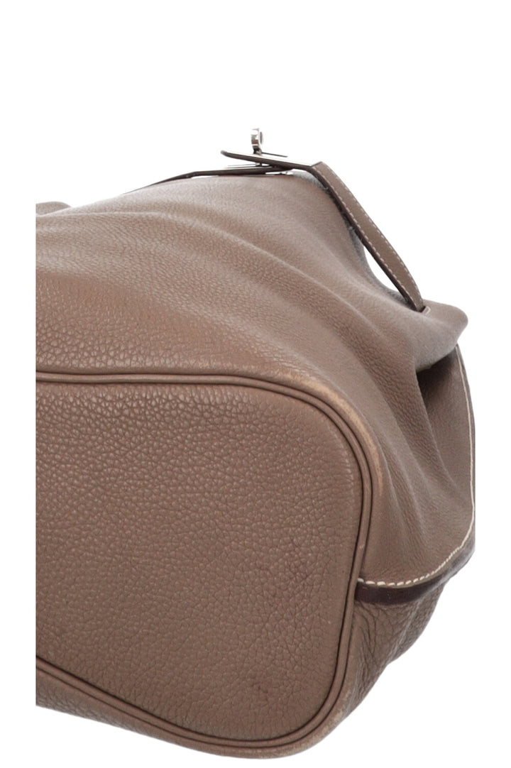 HERMÈS So Kelly 26 Clemence Etoupe Shoulder Bag