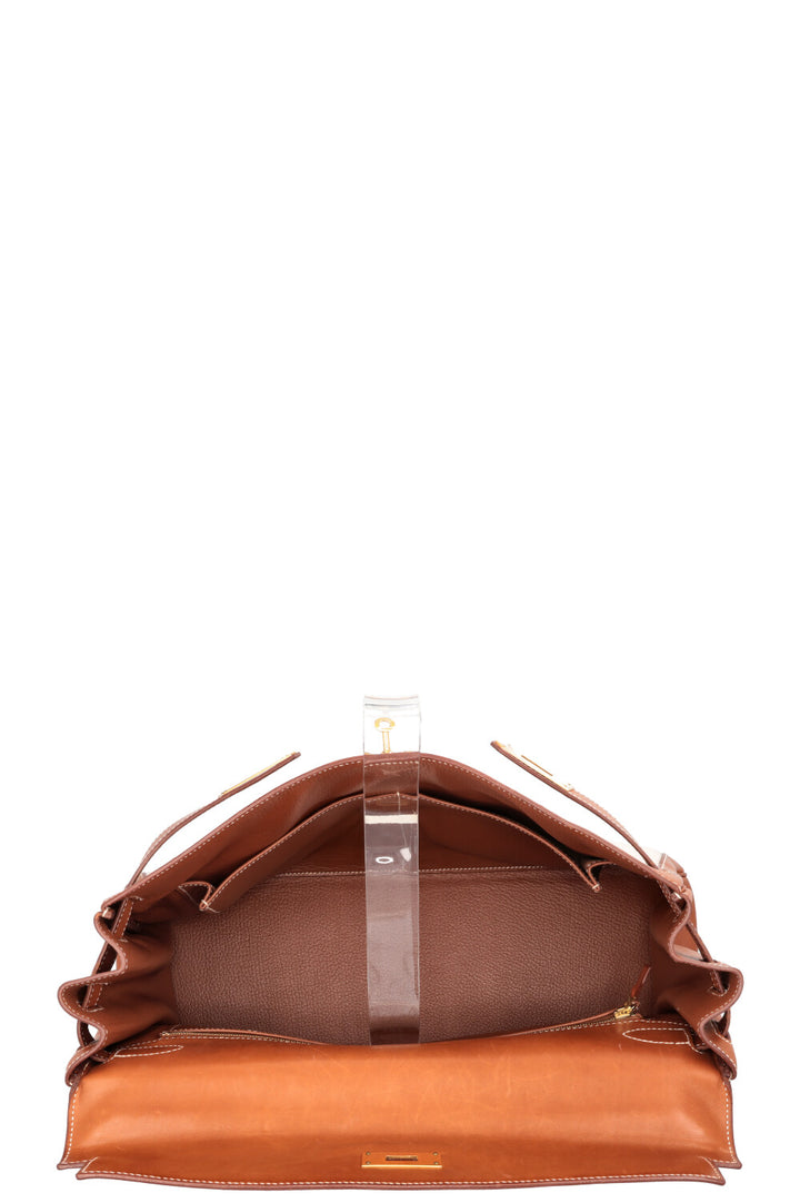 HERMÈS Kelly 40 Retourne Gold Barenia Toile H