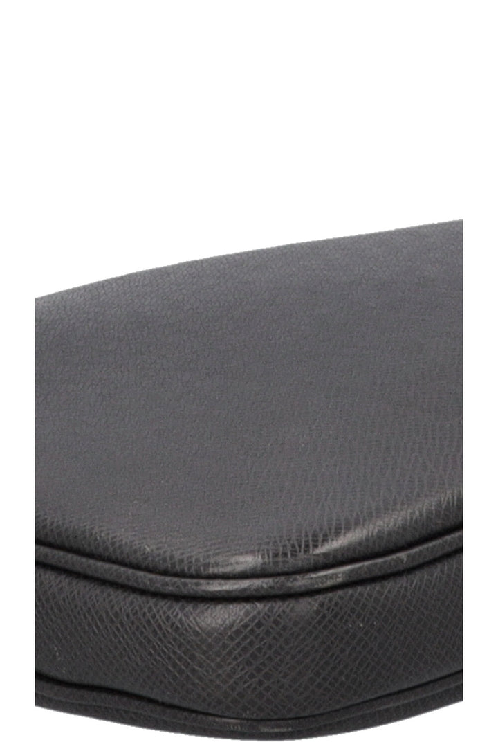 Étui pour ordinateur portable LOUIS VUITTON Taïga Noir