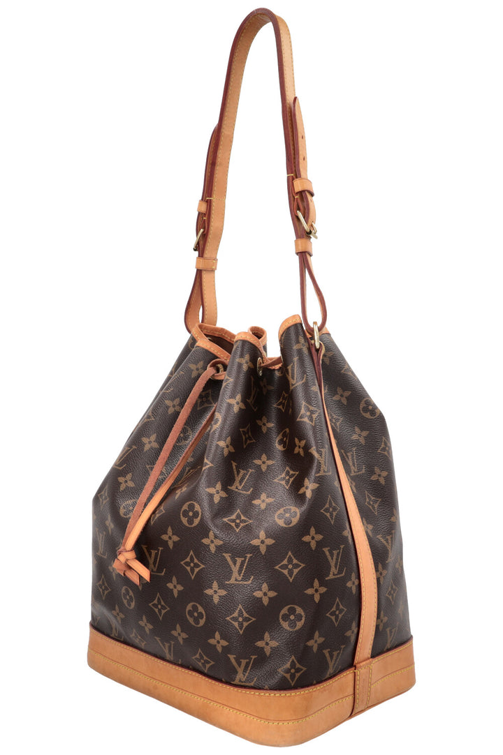 LOUIS VUITTON Grand Sac Noe Monogram