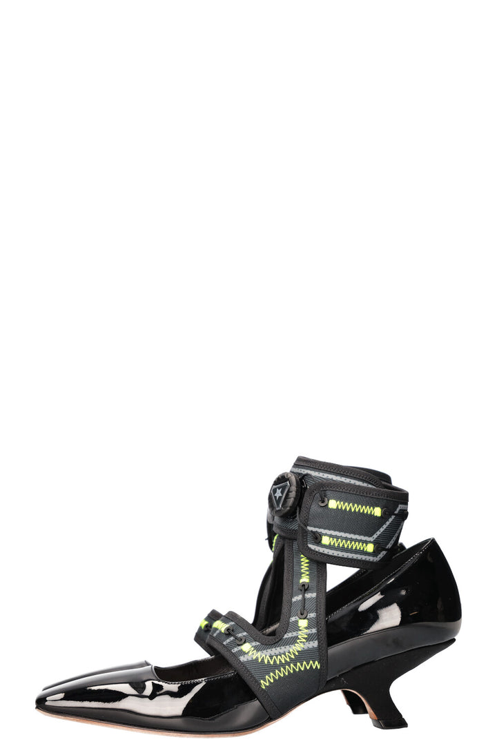 CHRISTIAN DIOR 62-22 Heels Patent Black &amp; Neon Yellow