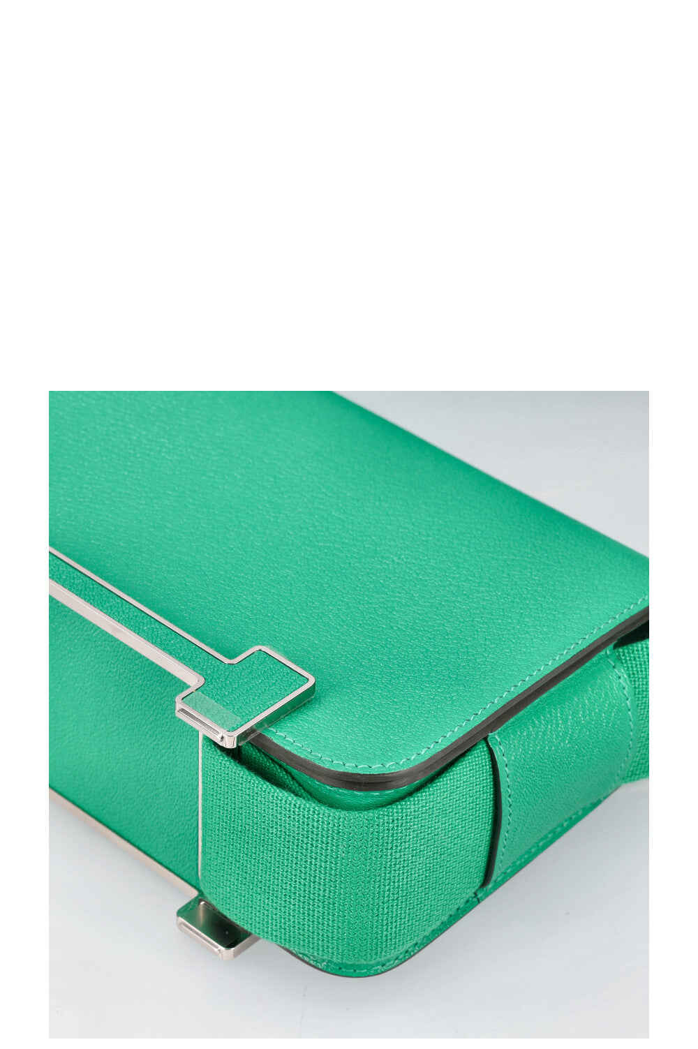 HERMÈS Geta Crossbody Bag Chevre Menthe