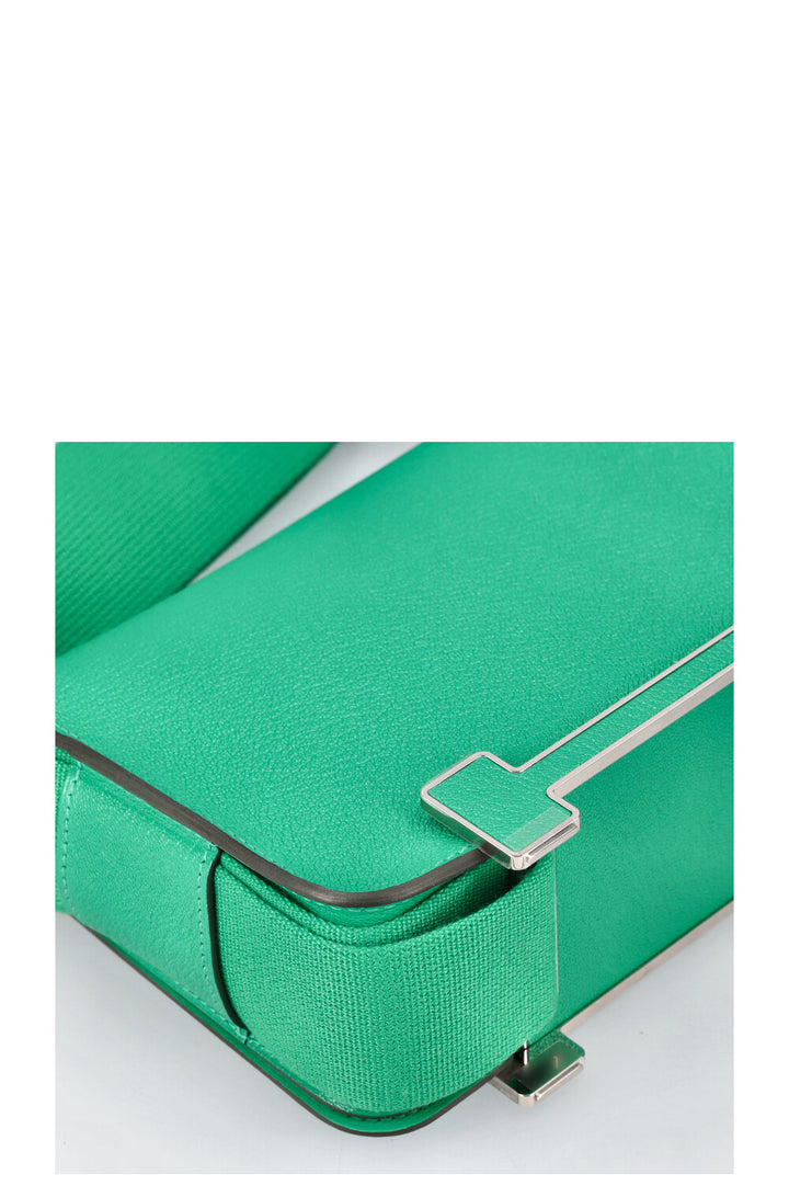 HERMÈS Geta Crossbody Bag Chevre Menthe