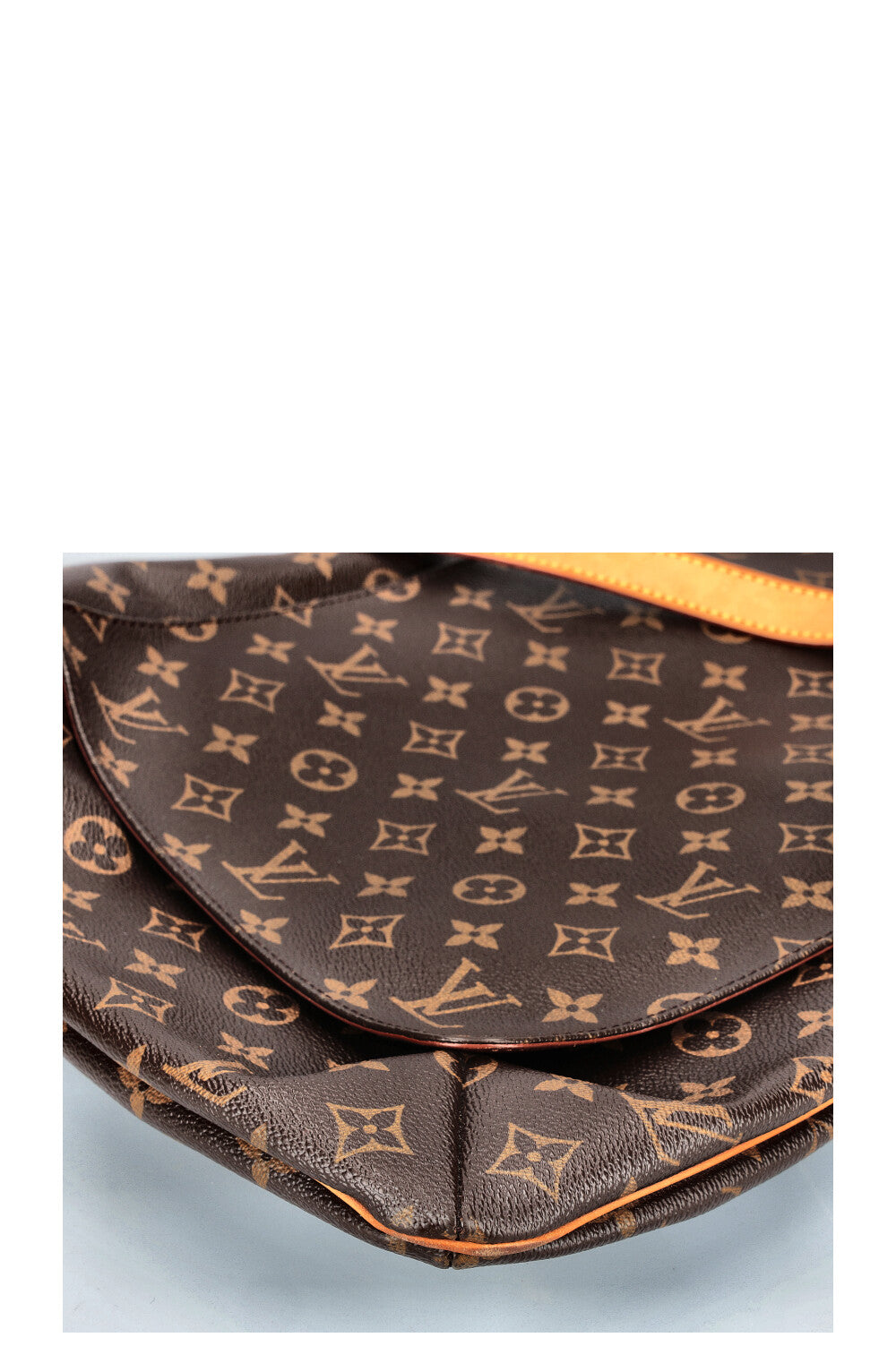 LOUIS VUITTON Salsa Messenger Bag MNG Canvas