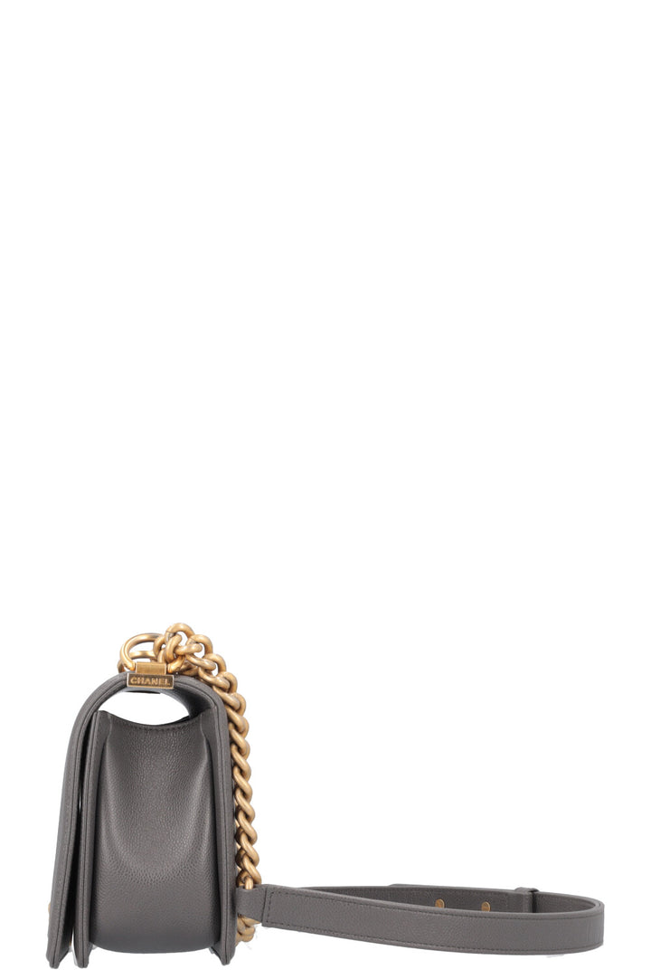 CHANEL Sac Boy Moyen Gris Caviar 